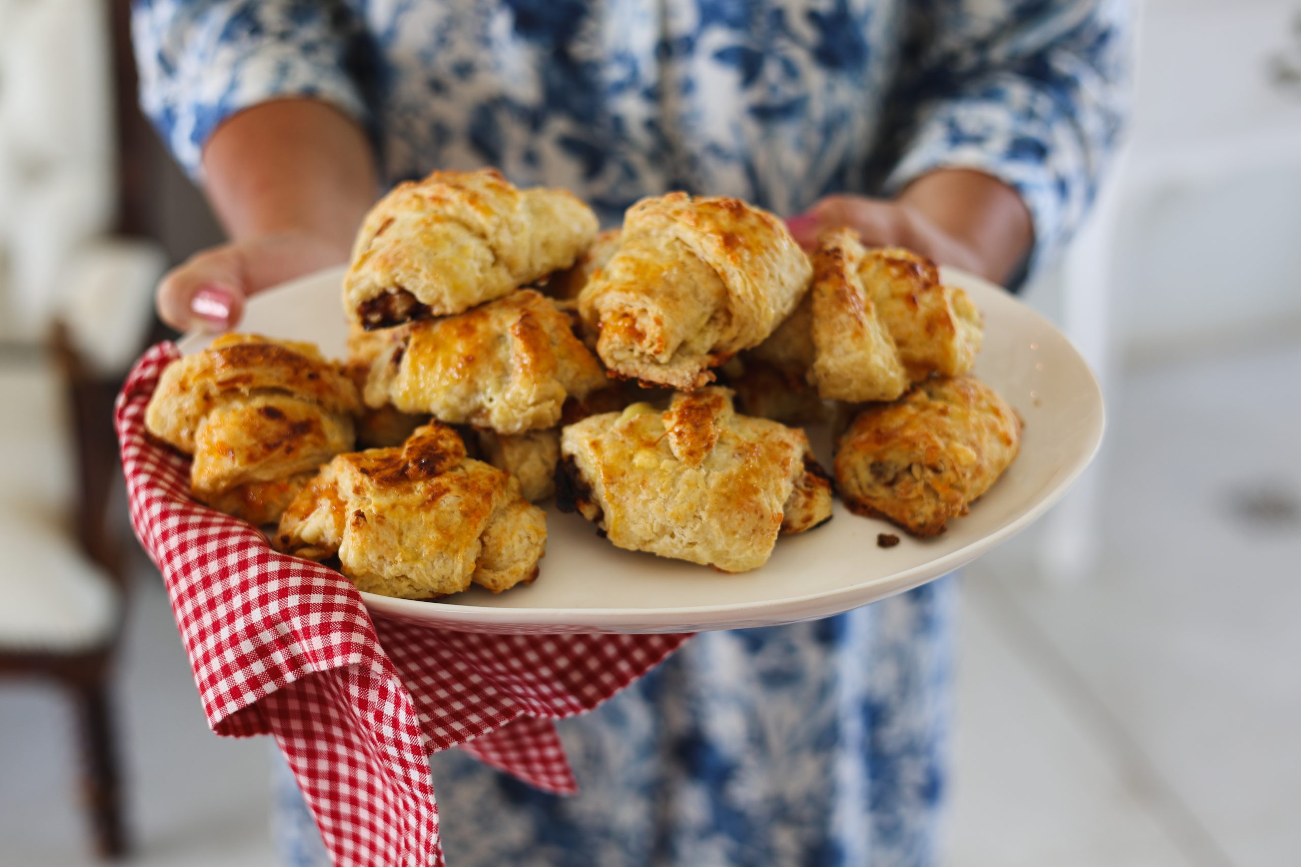 Easy Cheesy Croissants
